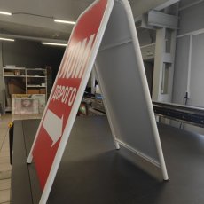 Прямоугольный двухсторонний штендер с рекламными полями
