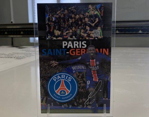 Табличка из оргстекла PSG с ножками 